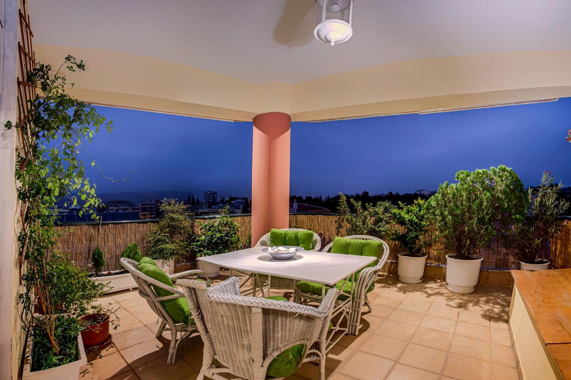 Celestial Garden-Thessaloniki'S Modern, Eclectic Penthouse With An Amazing View And Veranda Luaran gambar